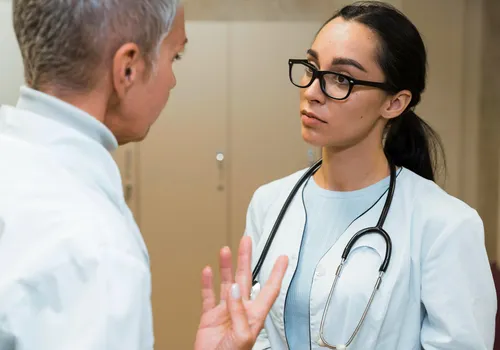 pagePosts.cardImageAlt